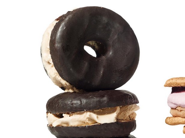 Kaffee mit Donuts