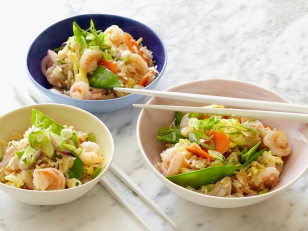 วิธีทำข้าวผัดกุ้งและไข่ขาว