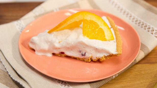 So bereiten Sie eine schnelle Cranberry-Sahne-Torte zu