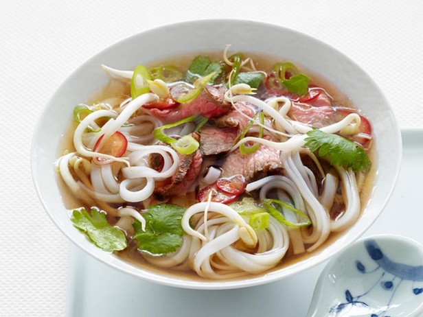 Vietnamesische Nudelsuppe