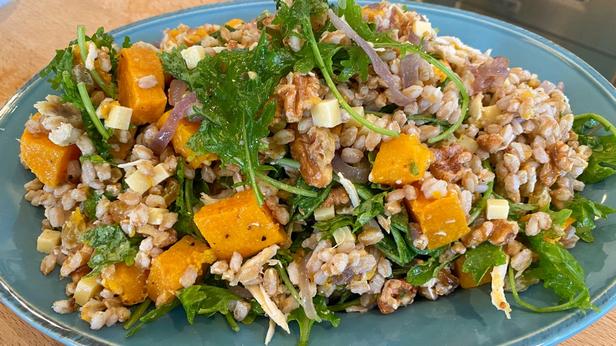 Zubereitung - Dinkel-, Butternusskürbis- und Grünkohlsalat