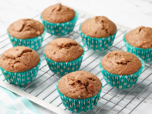 Wie man gesunde Bananenmuffins zubereitet