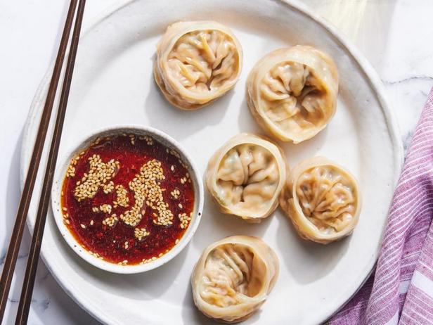 Wie man Kimchi Mandu zubereitet