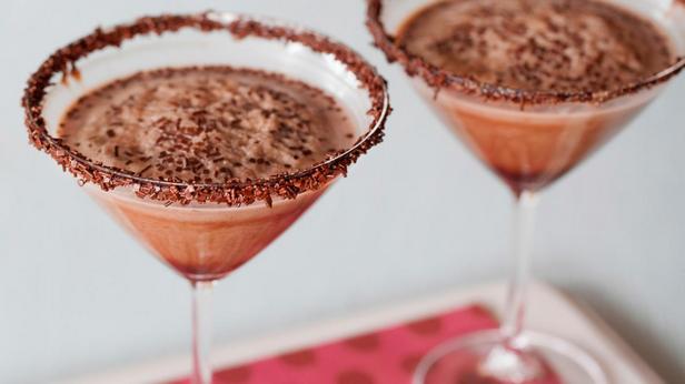 Wie man einen Schokoladenmartini zubereitet