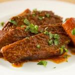 Geschmorte Rinderbrust mit Gemüse