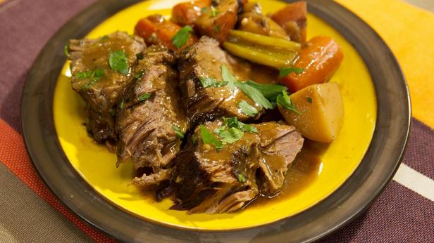 Wie man einen New England Pot Roast zubereitet