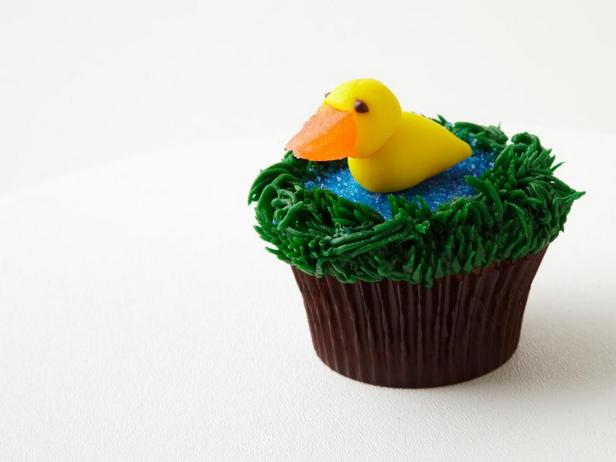Πώς να φτιάξετε cupcakes με θέμα την πάπια στη λίμνη