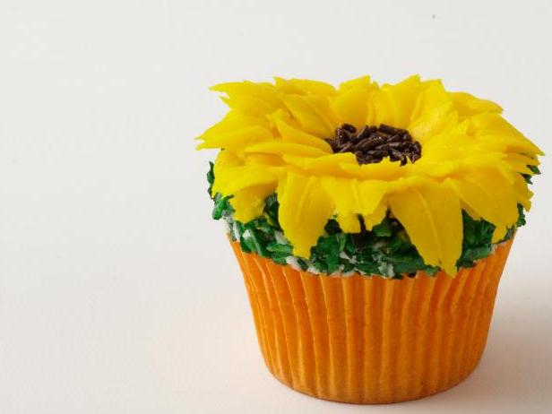 Ayçiçekli Cupcake Nasıl Yapılır?