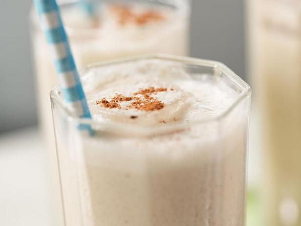 Wie man Apfelkuchen-Lassi zubereitet