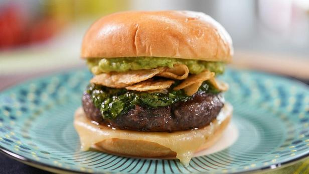 Wie man scharfe Green Goddess Burger zubereitet