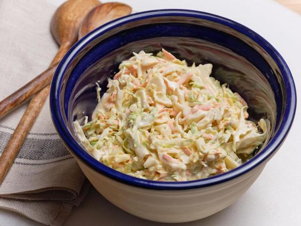 So bereiten Sie den besten Krautsalat mit Mayonnaise-Dressing zu