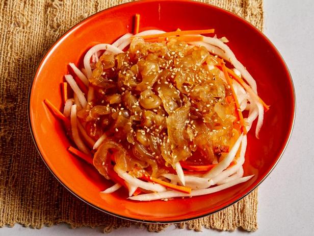 Zubereitung - Quallensalat mit eingelegtem Rettich