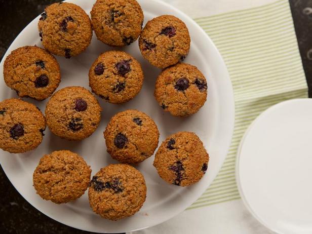 Wie man Blaubeerkleie-Muffins zubereitet