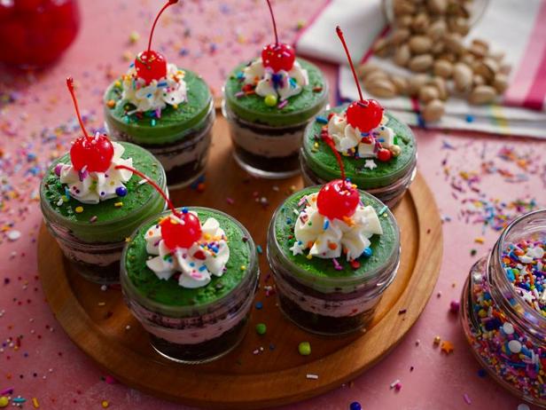 Kavanozda Spumoni Kek Nasıl Yapılır?