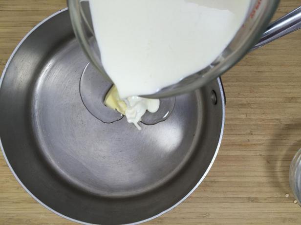 Heiße Karamellsauce