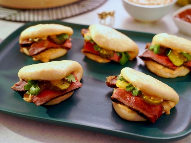 Zubereitung - Gedämpfte Steakbrötchen mit Erdnusssauce