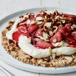 فطيرة البريتزل والفراولة