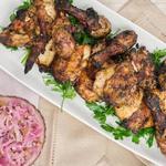 Gegrilltes Hähnchen und Meeresfrüchte nach Yass-Art