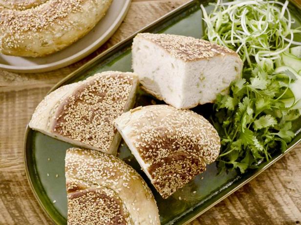 Come preparare - Frittelle di lievito con cipollotti