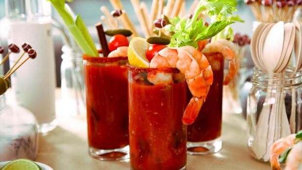 Πώς να φτιάξετε μια μπάρα Bloody Mary