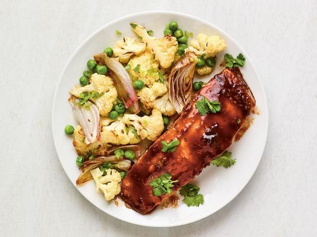 Zubereitung - Tamarindenglasierter Lachs mit Blumenkohl und grünen Erbsen