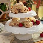 Erdbeer-Prosecco-Scones mit prickelnder Zitronenglasur