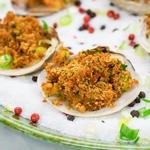 محار مع أوريجانا وهريسة