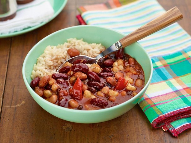 Scharfes Chili mit drei Bohnensorten