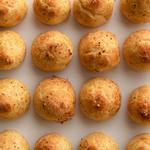 Käse-Puffs "Cacho-e-pepe"