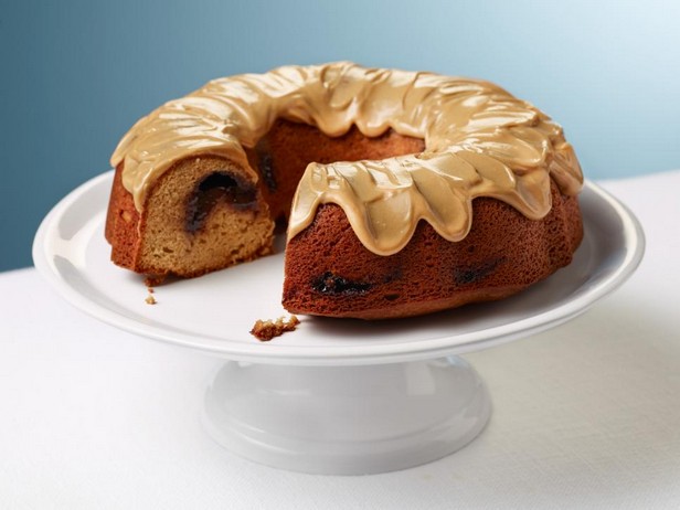 Erdnussbutter- und Marmeladenkuchen