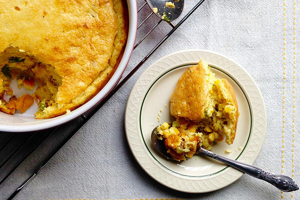 Wie man Tex-Mex-Spoonbread zubereitet