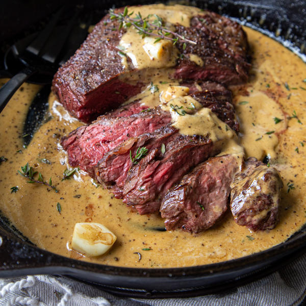 Come cucinare - Bistecca di controfiletto in salsa cremosa