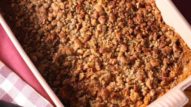 طريقة عمل طاجن البطاطا الحلوة مع المريمية والجوز