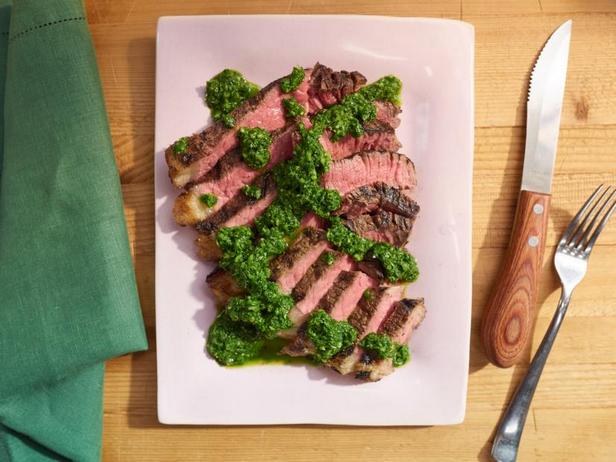 Come cucinare - Bistecca T-bone con salsa alle erbe fresche