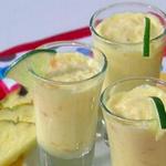 alkoholischer tropischer Pudding