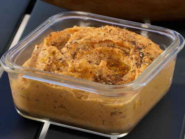 Wie man Süßkartoffel-Hummus zubereitet
