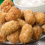 Süßkartoffel-Tater-Tots mit Honig-Senf-Sauce