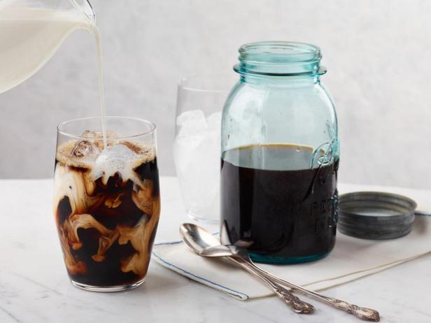 Cold Brew: Kaffee, der kalt aufgebrüht wird