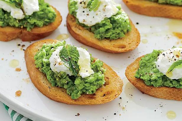 Zubereitung - Ricotta-Crostini mit Erbsensalat