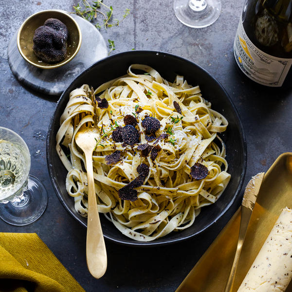 Wie man süße, frische Fettuccine zubereitet