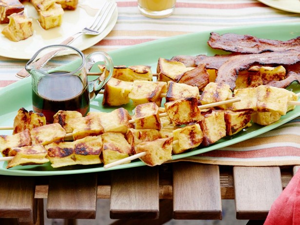 Französischer Toast am Spieß