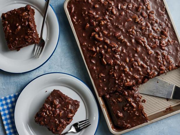 Wie man einen Texas Sheet Pan Cake zubereitet