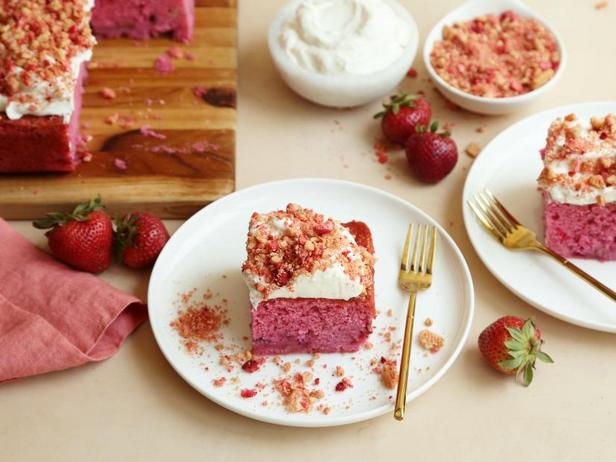 Wie man Texas-Erdbeerkuchen zubereitet