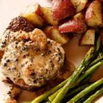 Filet Mignon mit Garnelensauce und schwarzem Pfeffer