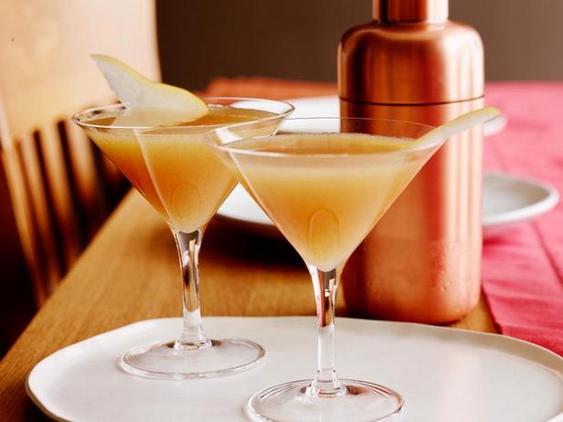 Wie man einen Birnen-Martini zubereitet