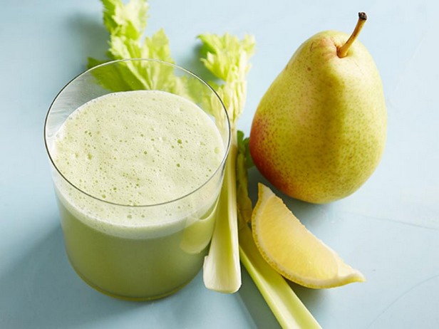 Limonade mit Birne und Sellerie