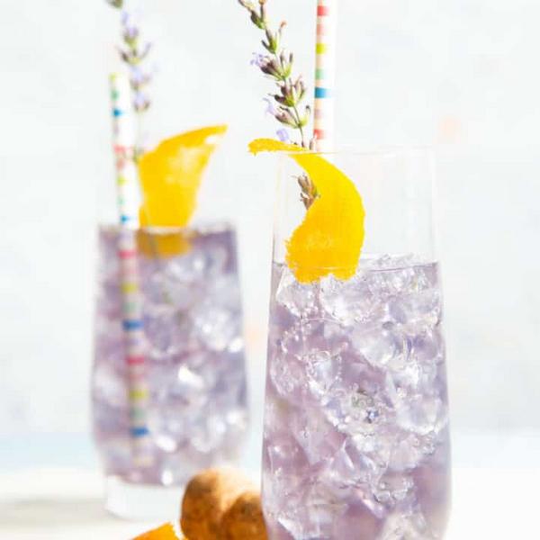 Zubereitung - Violet Femme Veilchenlikör-Cocktail