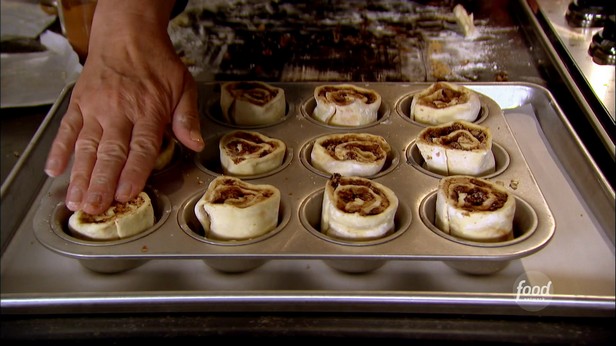 Schnelle, klebrige Brötchen aus Blätterteig