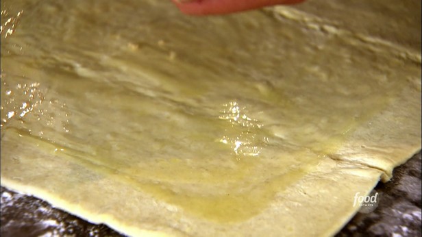 Schnelle, klebrige Brötchen aus Blätterteig