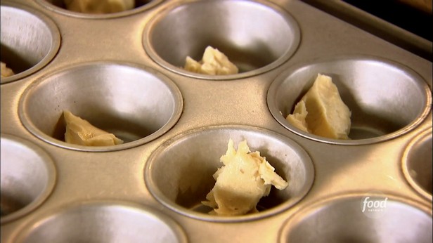 Schnelle, klebrige Brötchen aus Blätterteig